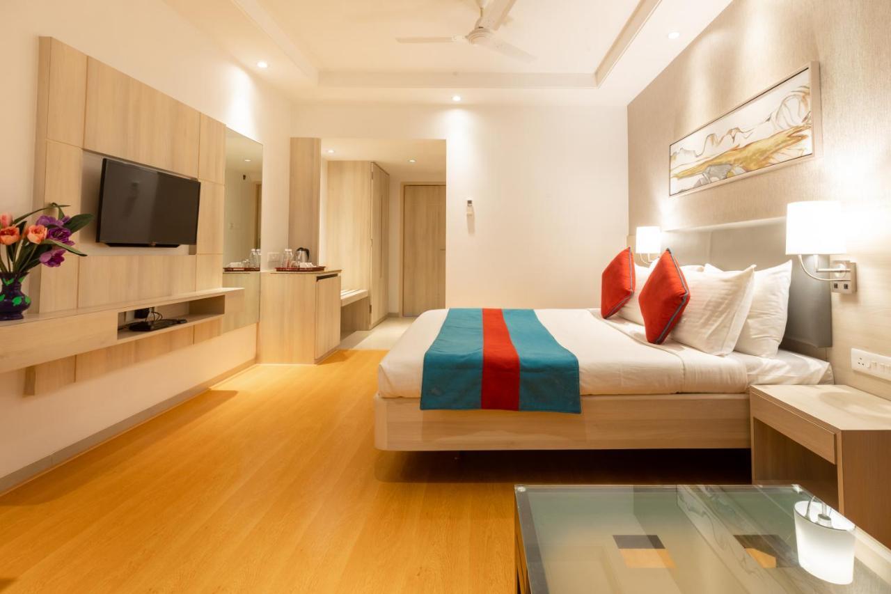 Freesia By Express Inn Pālghar Εξωτερικό φωτογραφία