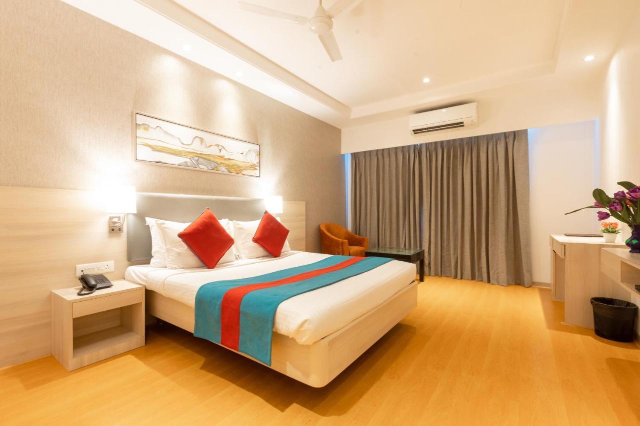 Freesia By Express Inn Pālghar Εξωτερικό φωτογραφία