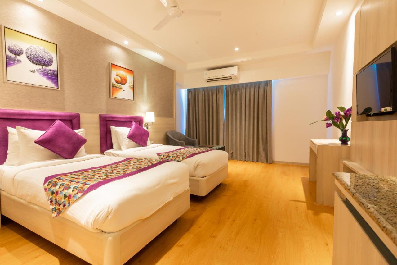 Freesia By Express Inn Pālghar Εξωτερικό φωτογραφία