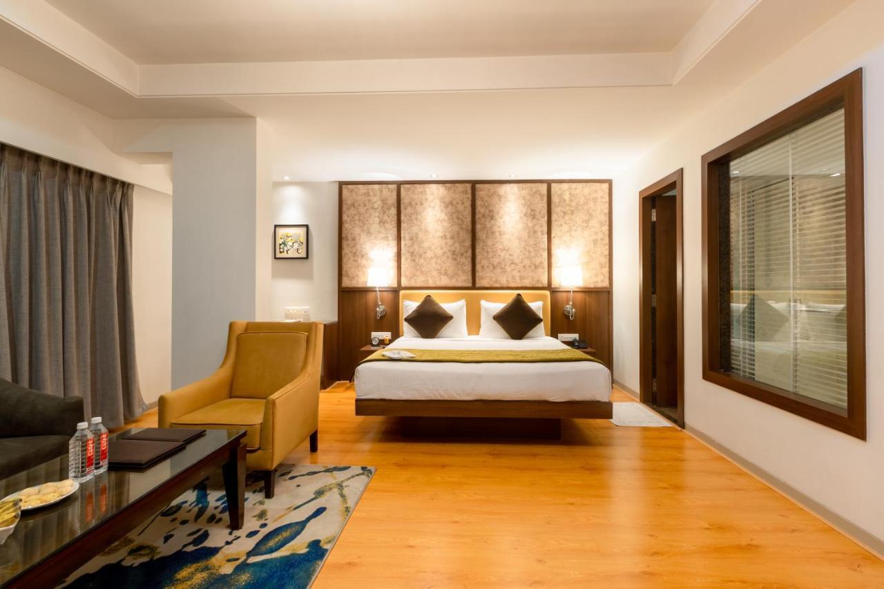 Freesia By Express Inn Pālghar Εξωτερικό φωτογραφία