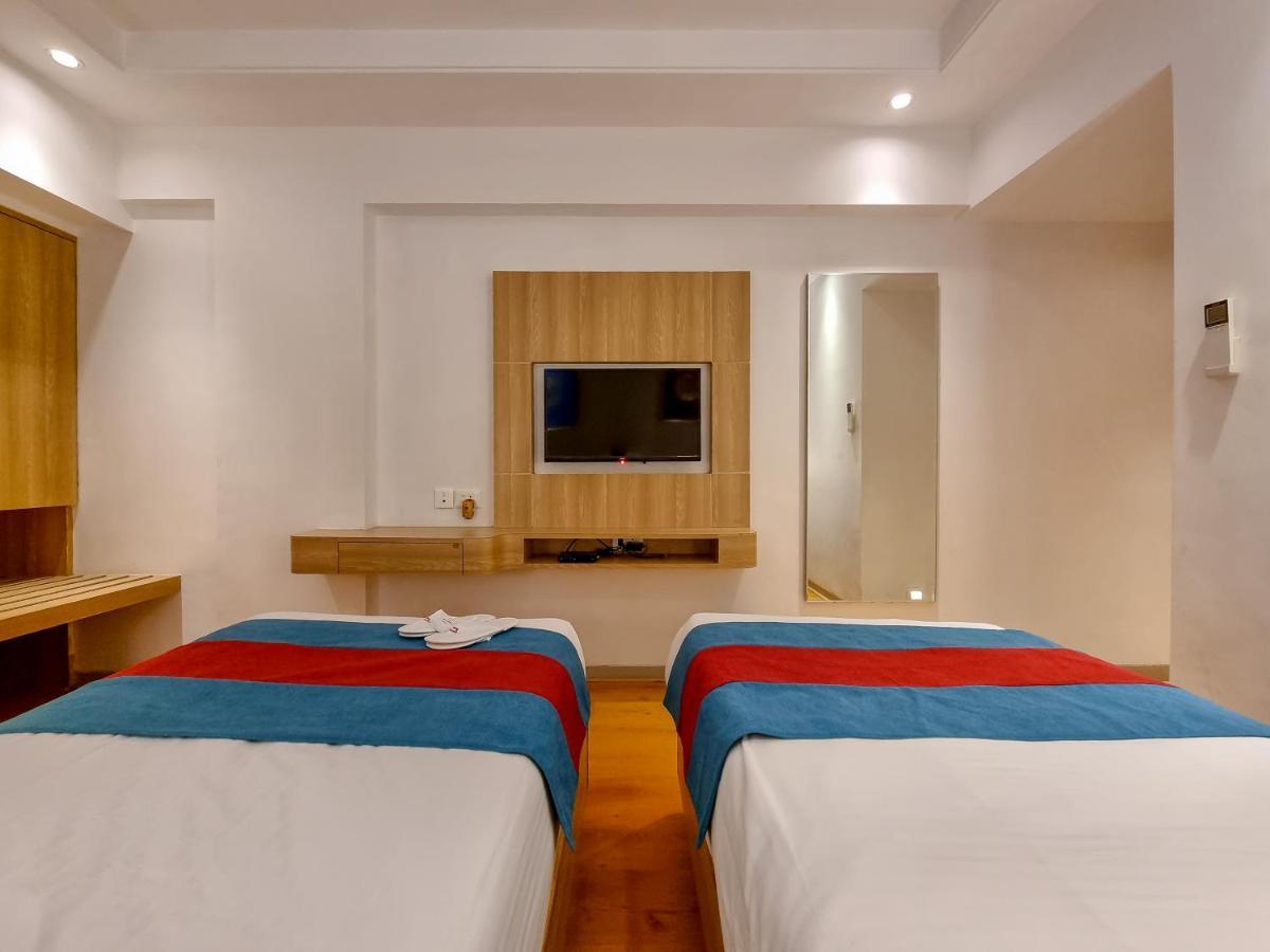 Freesia By Express Inn Pālghar Εξωτερικό φωτογραφία