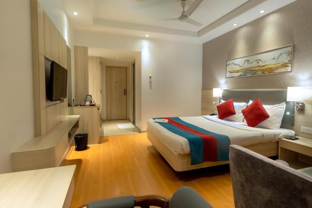 Freesia By Express Inn Pālghar Εξωτερικό φωτογραφία
