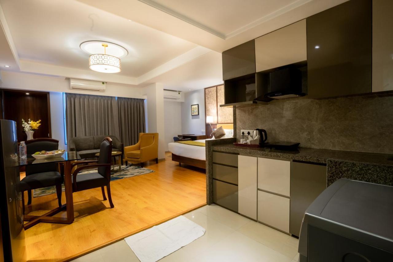 Freesia By Express Inn Pālghar Εξωτερικό φωτογραφία