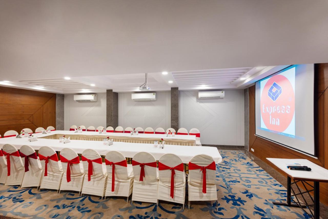 Freesia By Express Inn Pālghar Εξωτερικό φωτογραφία