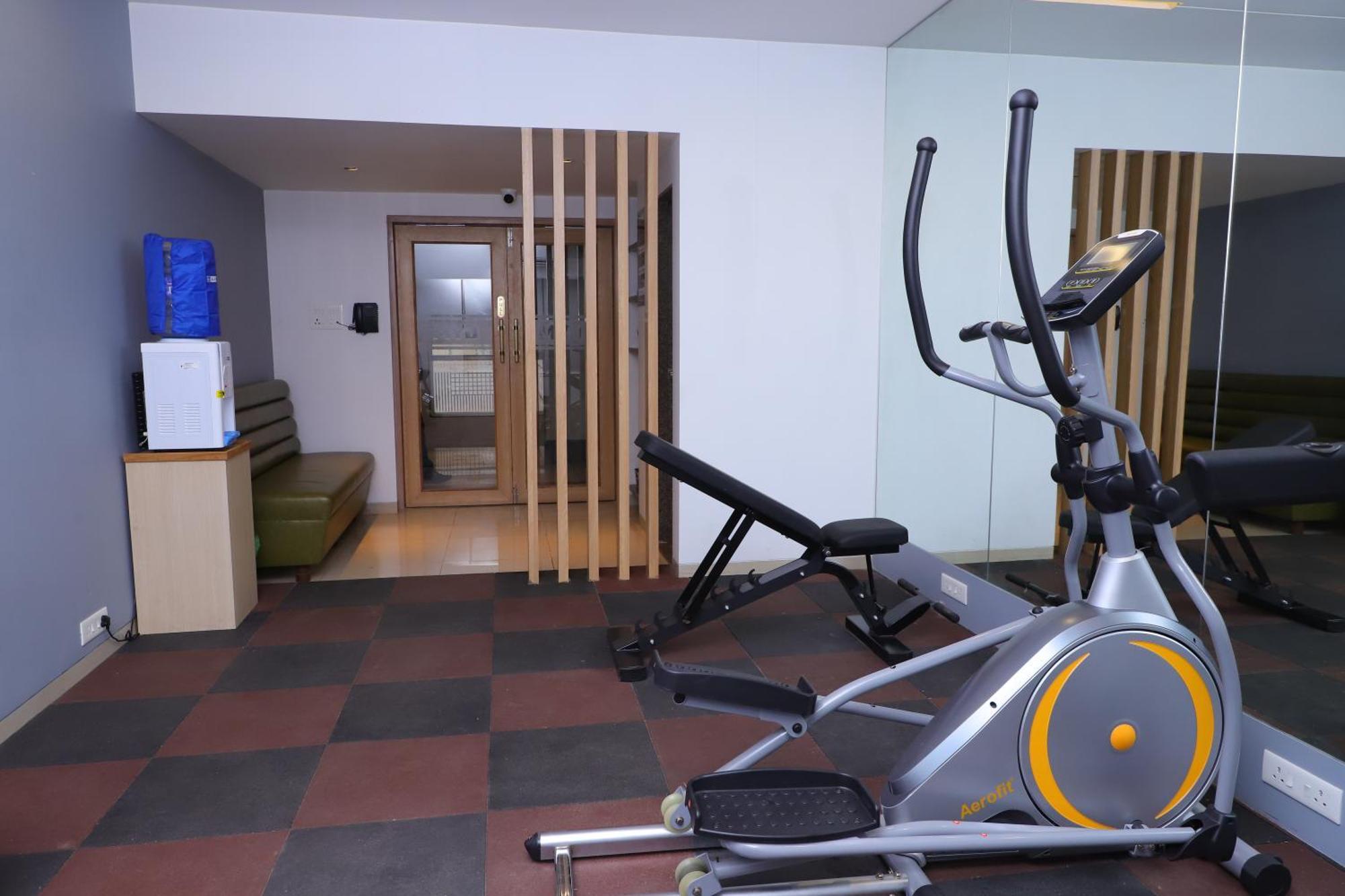 Freesia By Express Inn Pālghar Εξωτερικό φωτογραφία
